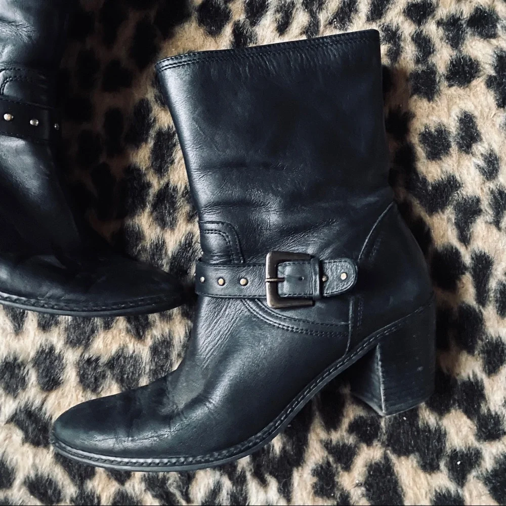 Anne Klein black Brier Moto ankle boots